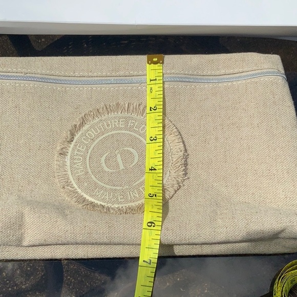 DIOR POUCH NEW IN BOX - Picture 6 of 7